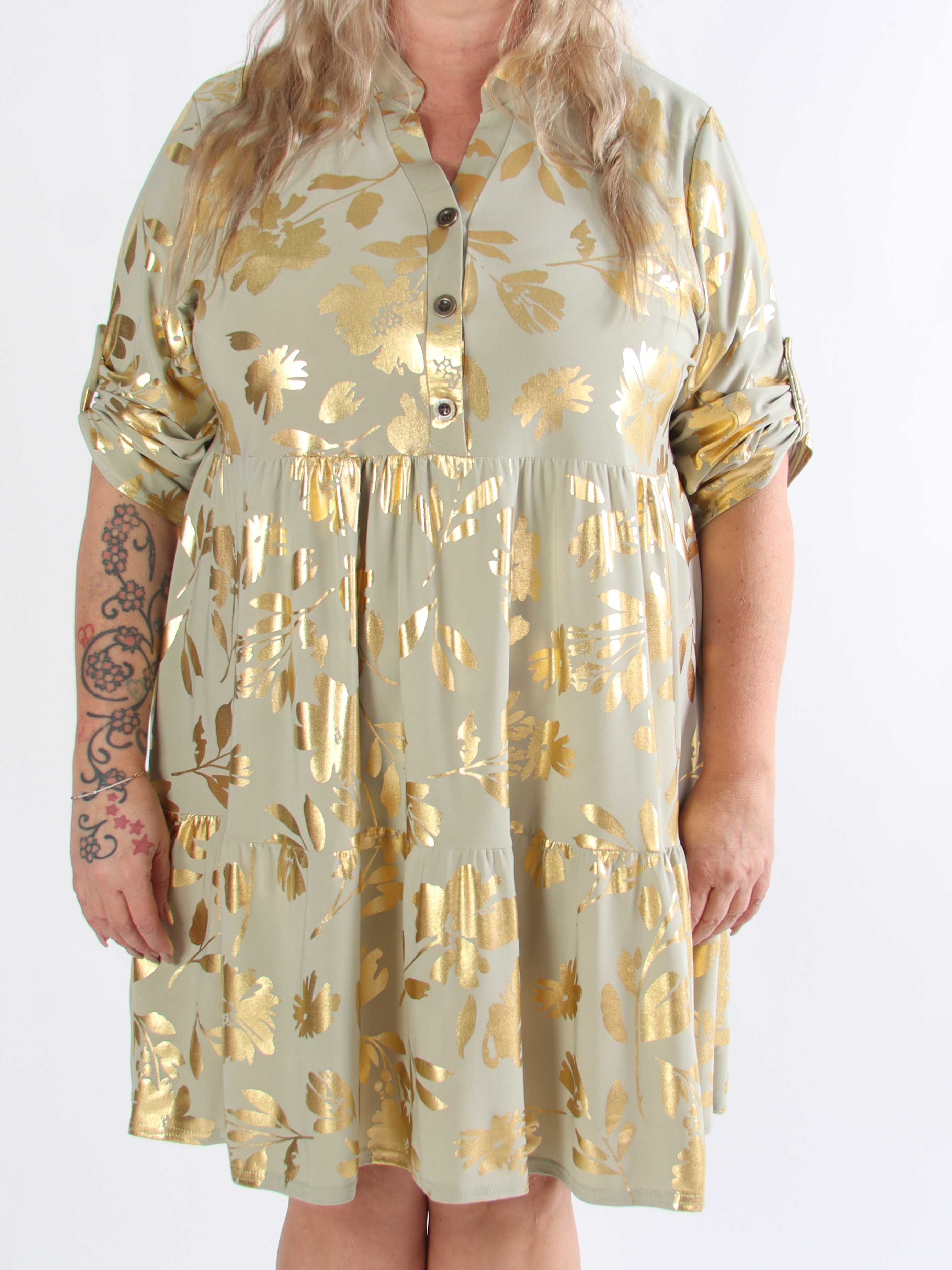 Milano Gold Flower Midi - Plus size kjole med guld blade og lag på lag look